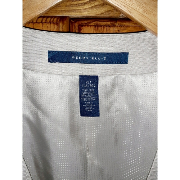 Perry Ellis Big & Tall Slim Fit Linen Blend Vest - Picture 6 of 13